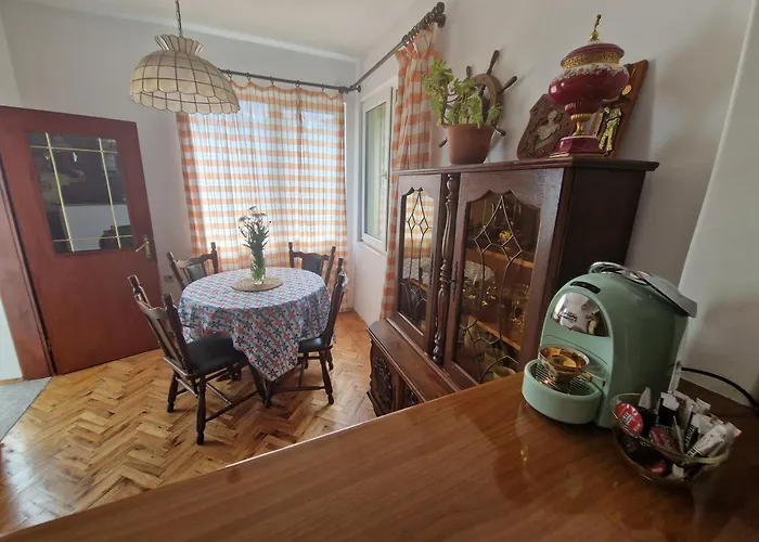 Ap Malinov 15 Apartment