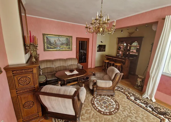 Ap Malinov 15 * וארנה